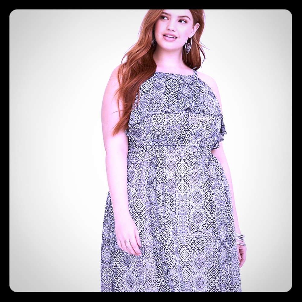 Torrid Black & White Ikat Maxi Dress NWT New - Picture 2 of 5